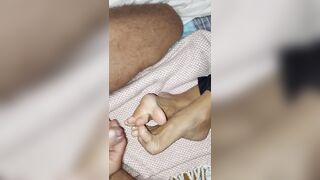 Sexy games with Selena's toes