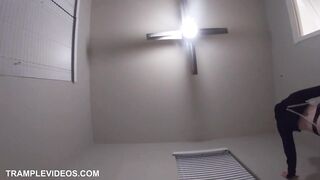 Jaycee's Giantess POV barefoot trampling & stomping at TRAMPLEVIDEOS com