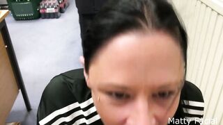 Blowjob at work in the Office