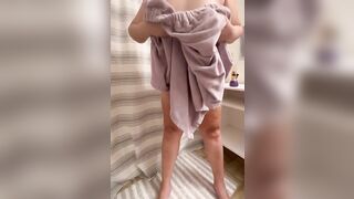 Cum ????????see my thick ass giggle daddy ????????