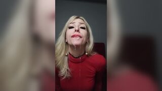 Messy face, red lipstick and a lot of saliva. Fuck me, feed me, give me your ice-cream