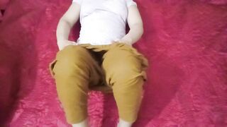 Amber Khan show her sexy body or play with her body