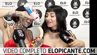 GLORIA NAHIR AND PAO DULZURA EATING THE CREAMY BANANA AT THE SPICY ROOM