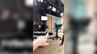 Blonde Married Reporter Anna Brolin Gets Flirty At Work