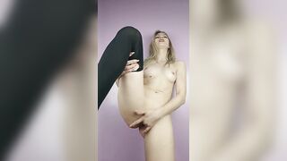 clitoris fingering and dildo fuck 18 years