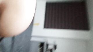 Mi amigo Cogiendo con mi esposa con juguetes.