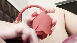 Look, my pussy is winking